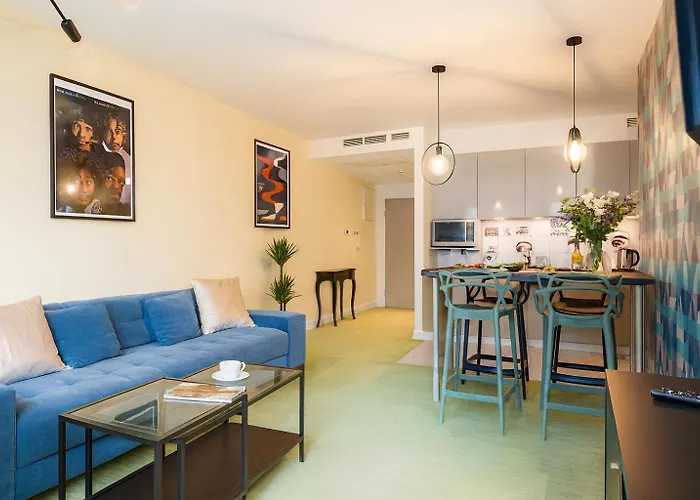 Classy Ruska - Tanie Na Rynku Wrocław